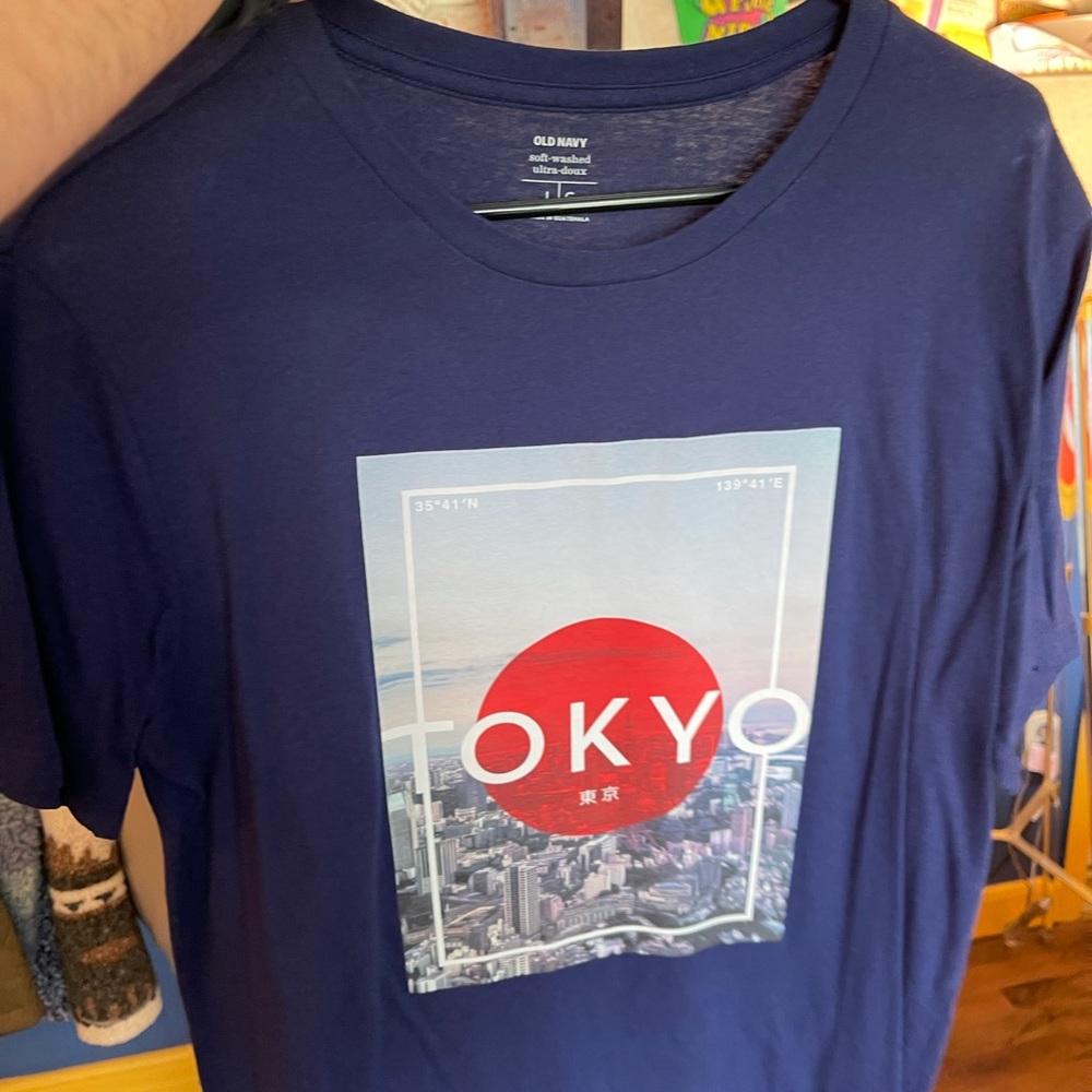 Old Navy Tee